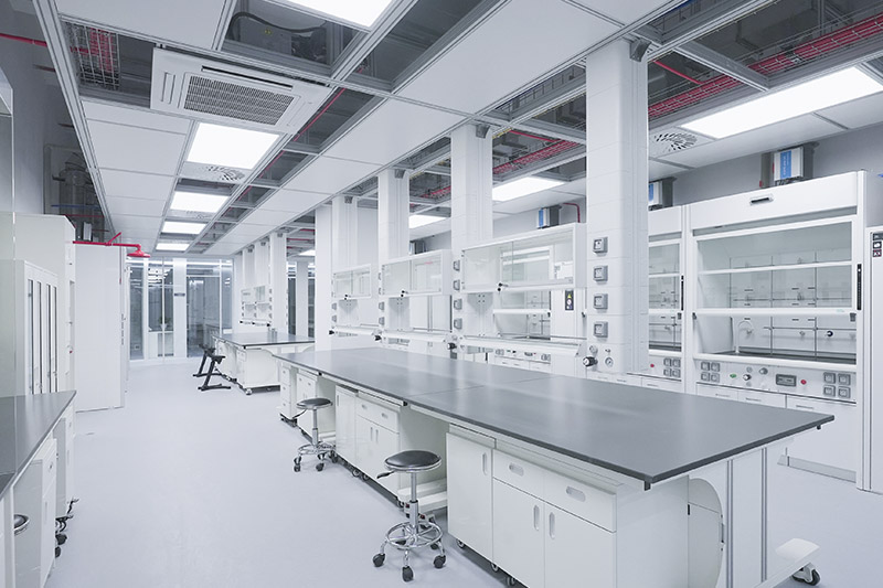 玛多实验室革新：安全与科技的现代融合